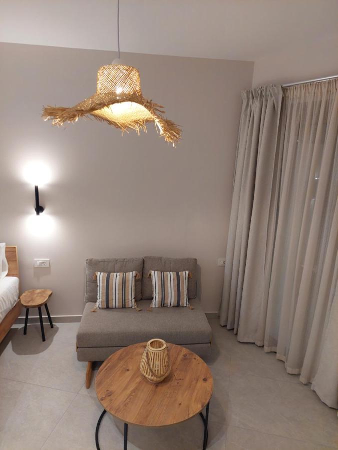 Phoenix Apartments Парга Екстер'єр фото