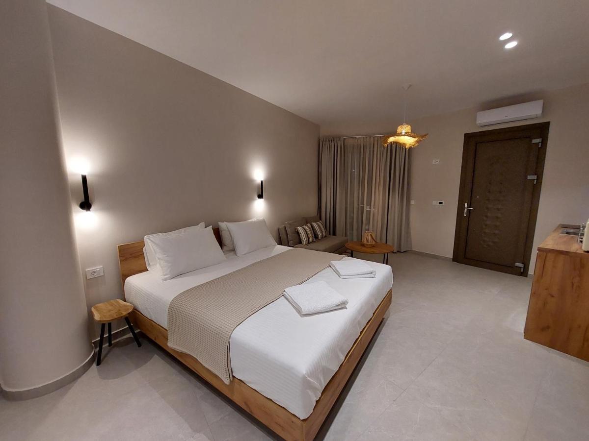 Phoenix Apartments Парга Екстер'єр фото