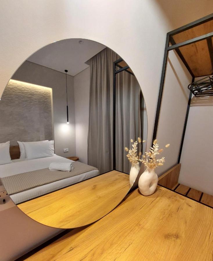 Phoenix Apartments Парга Екстер'єр фото