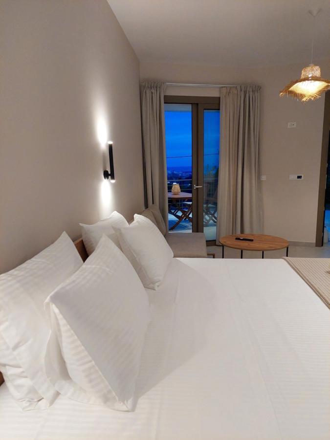 Phoenix Apartments Парга Екстер'єр фото
